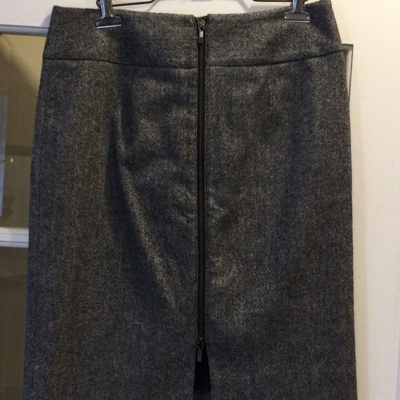 Banana Republic tweed skirt - Picture 5 of 6